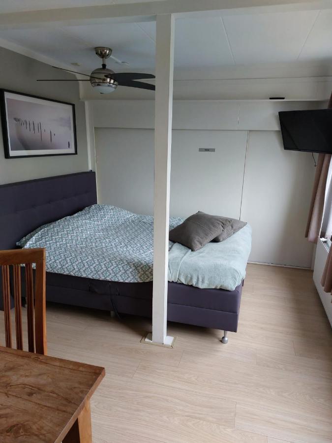 Bed & Breakfast D'Ouwe Smidse Kamperland Esterno foto